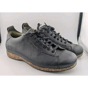 Simple Planet Walkers Women's 7.5 Black Leather Sneakers Shoes